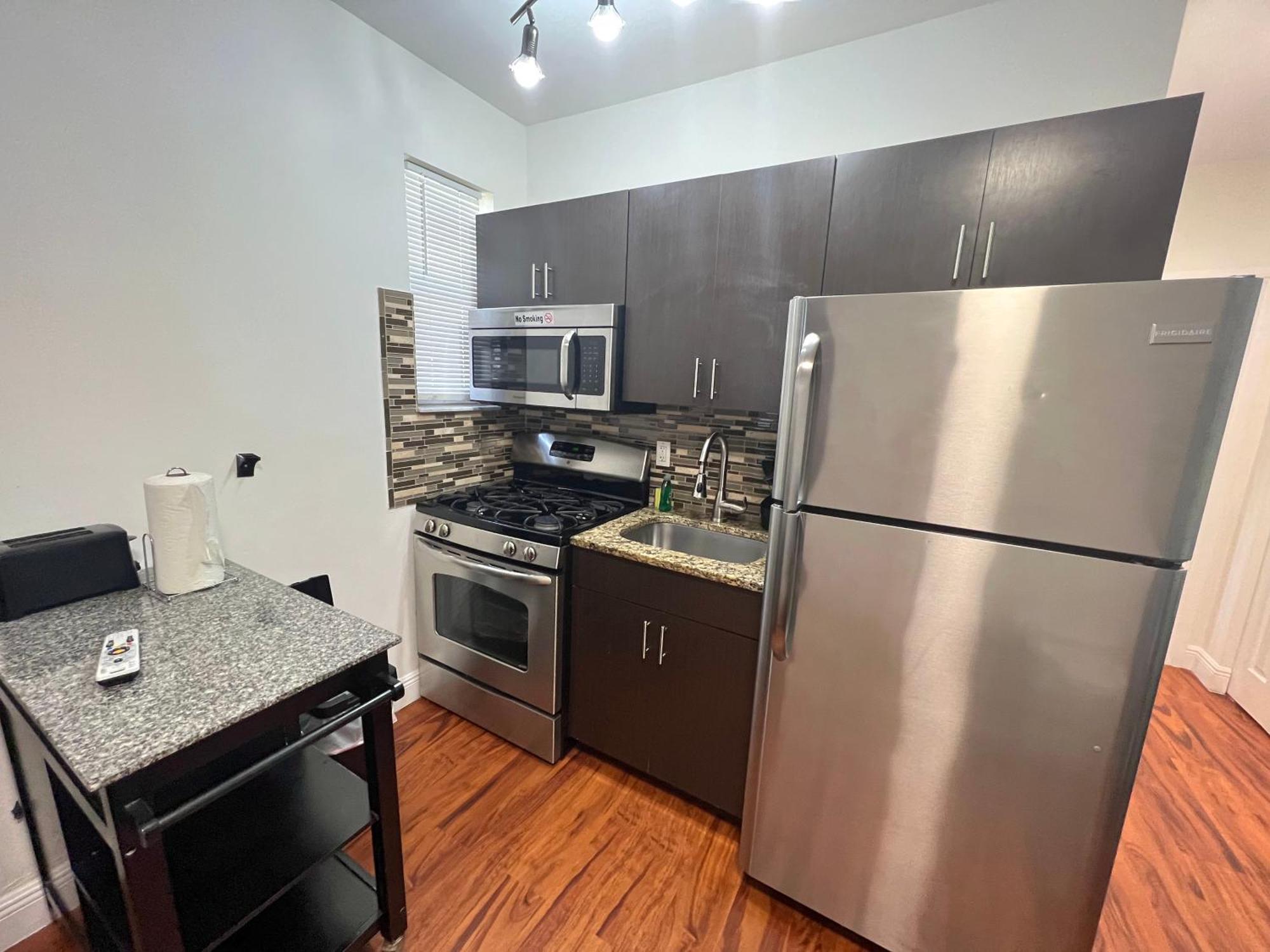 The Pearl Beachside Apartments On Hollywood Beach Phòng bức ảnh