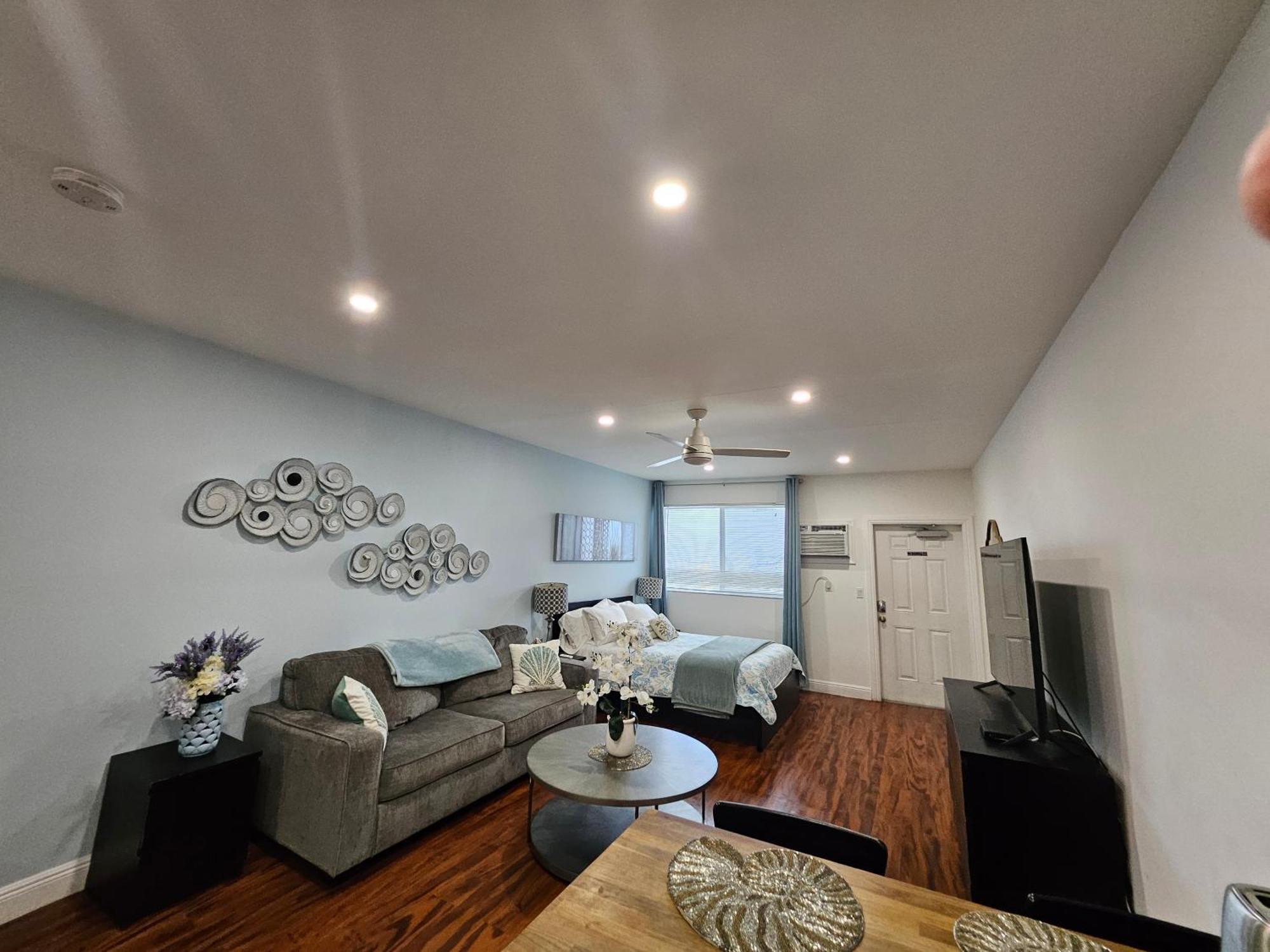 The Pearl Beachside Apartments On Hollywood Beach Phòng bức ảnh